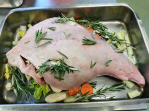 Lamb_joint_with_rosemary